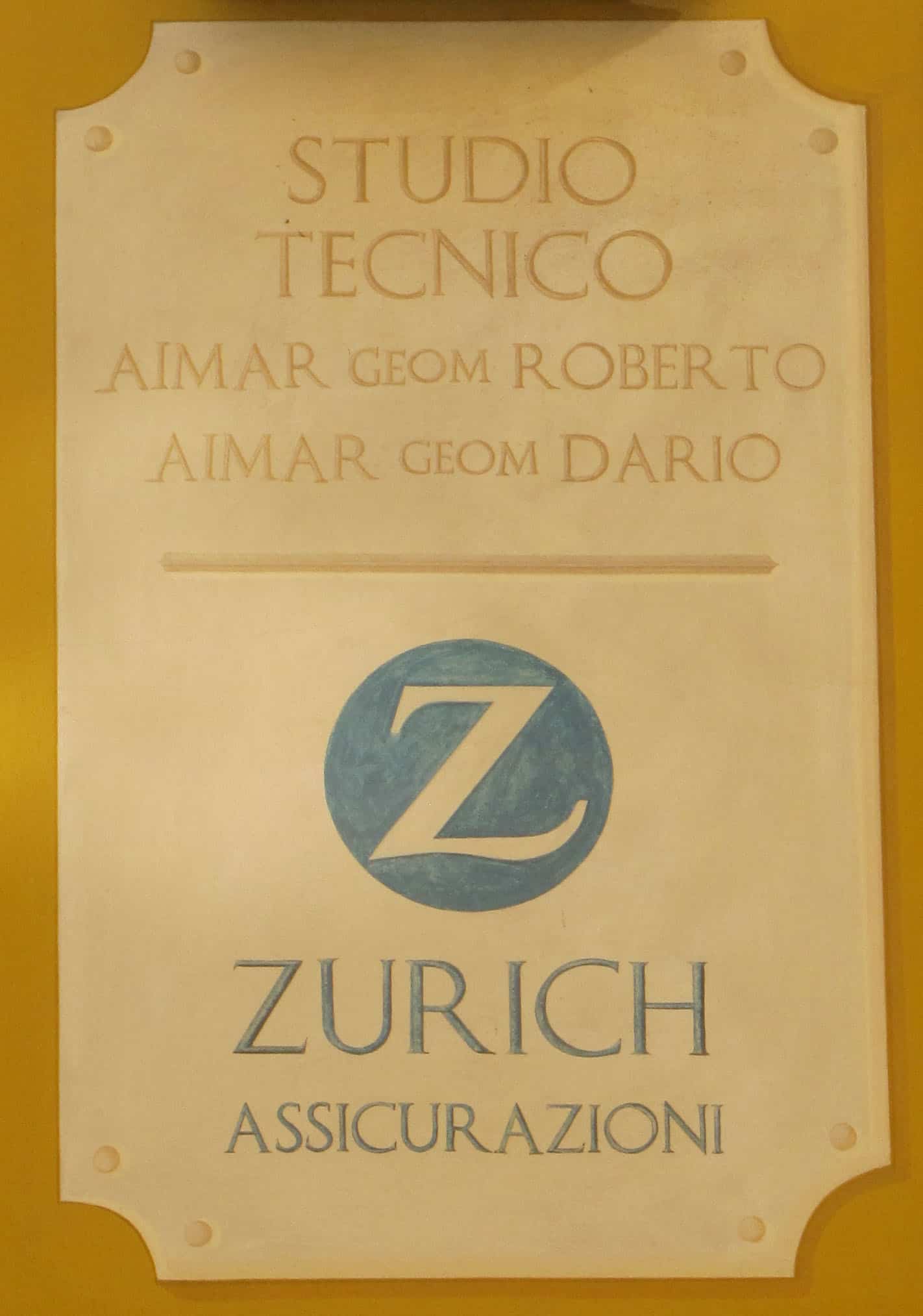Dipinto Zurich Assicurazioni auto, elementari e investimenti polizze vita